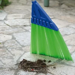 Balai cantonnier vert 145x28 cm léger et puissant pour terrasses et balcons