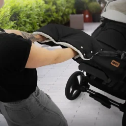 Chauffre-mains pour pousette Joyz noir en polyester flanelle douce taille universelle lavable