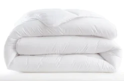 Couette chaude 240 x 260 cm polyester microfibre blanc 400g/m²