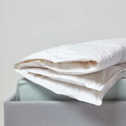 Couette de Luxe chaude spéciale hiver en duvet de canard 13.5 Tog - 200 x200 - HOMESCAPES