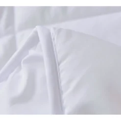 Couette en microfibre 200X200cm Blanche Herzberg HG22067WD