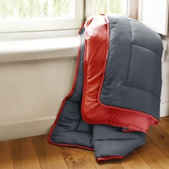 Couette hiver 240x220 cm COCOON BICOLORE Gris/Rouge garnissage fibre polyester 400g/m2
