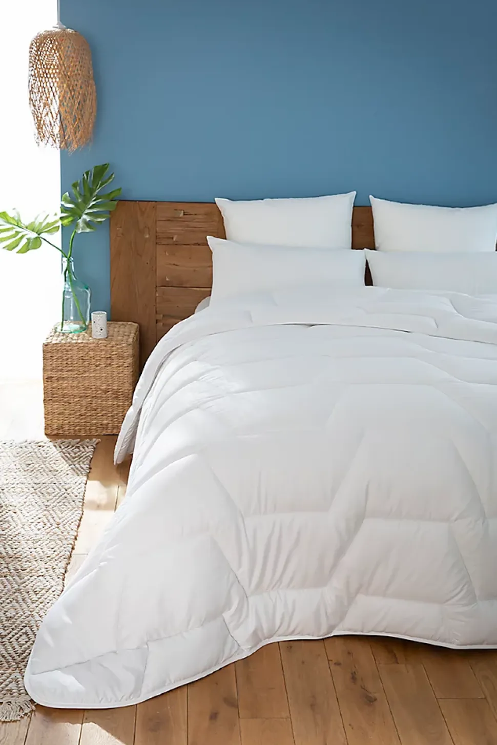 Couette tempérée 240 x 260 cm coton blanc