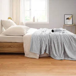 Couverture 100% polyester 220x240 cm microvelours DOLCE gris perle