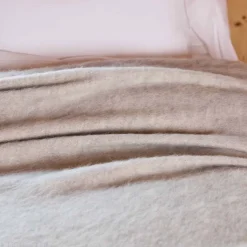 Couverture en laine mélangée 220x240 cm OSLOO gris perle