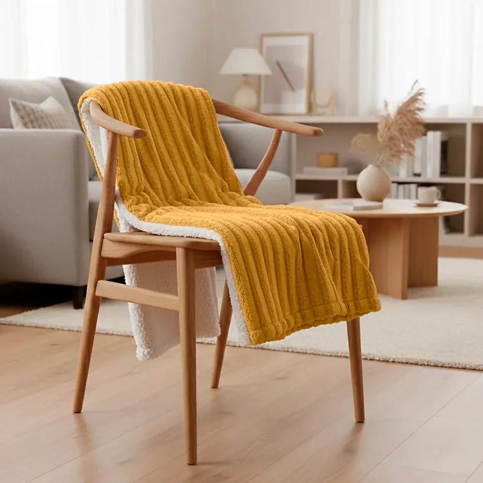 Couverture plaid en polyester jaune 130x170 cm - Collection BERGIL - SACASA