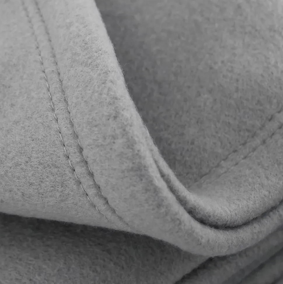 Couverture polaire 220x240 cm Isba gris Acier 100% Polyester 320g/m2 non-feu