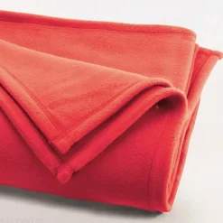 Couverture polaire 240x260 cm Isba Fraise 100% Polyester 320g/m2 non-feu