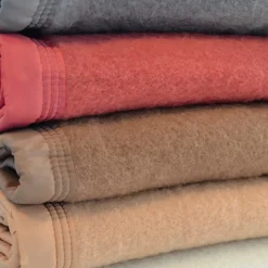 Couverture pure laine vierge Woolmark 500g/m² VOLTA 240x300 cm Rouge Bois de rose