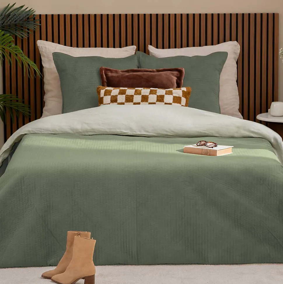 Dessus de lit Lilou vert céladon 260x240cm - Atmosphera