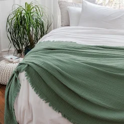 Dessus de lit 230x250 cm BREHAT 100% gaze de coton vert lichen