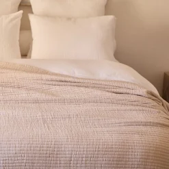 Dessus de lit 270x250 cm en coton lavé SEVILLE blanc latte