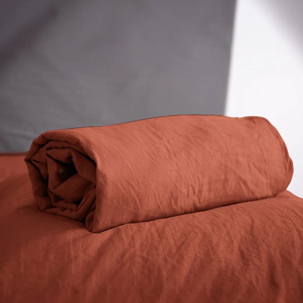Drap housse uni 140x190 cm MILA polyester micro lavée rouge terracotta
