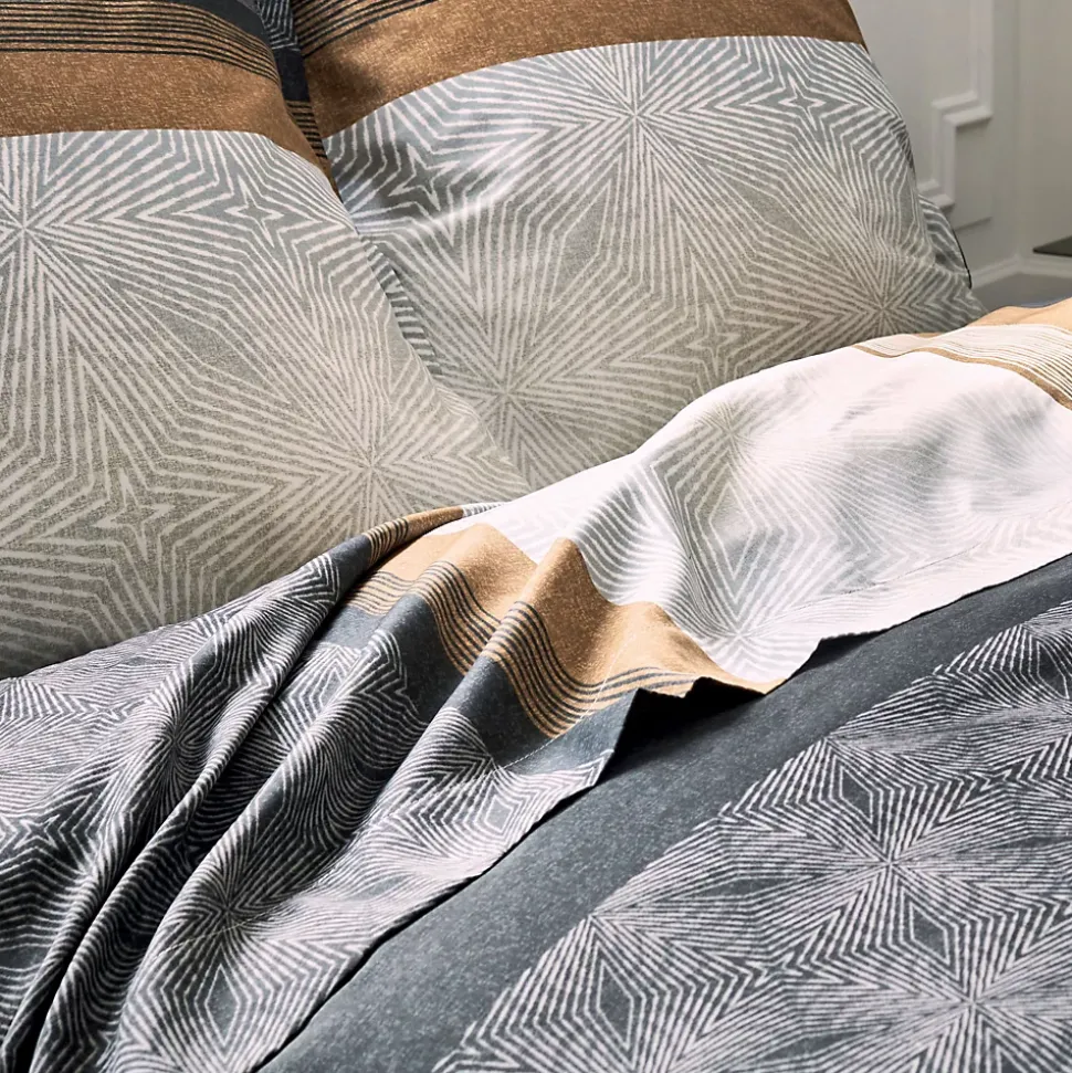 Drap plat au style graphique et masculin (280x325 cm - Noir)