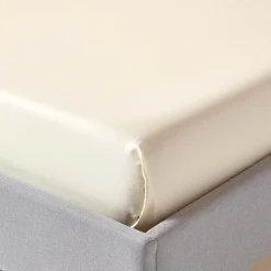 Drap plat uni en coton égyptien bio 400 fils ècru, 275x275 cm - HOMESCAPES