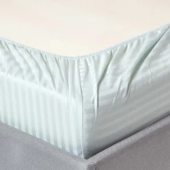 Drap-housse rayé 140 x 190 cm 100% coton égyptien 330 fils coloris bleu - HOMESCAPES