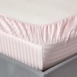 Drap-housse rayé 90 x 190 cm 100% coton égyptien 330 fils coloris violet - HOMESCAPES