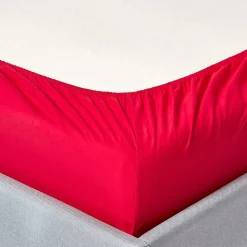 Drap-housse uni 90 x 190 cm 100 % coton égyptien 200 fils coloris rouge - HOMESCAPES