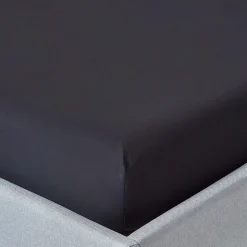 Drap-housse uni 180 x 200 cm 100 % coton égyptien 200 fils coloris noir - HOMESCAPES
