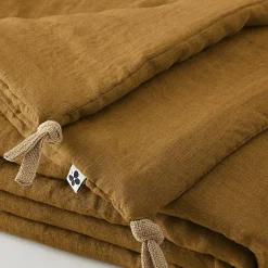 Édredon 150 x 150 cm lin lavé caramel avec 4 nouettes en jute - LUISA