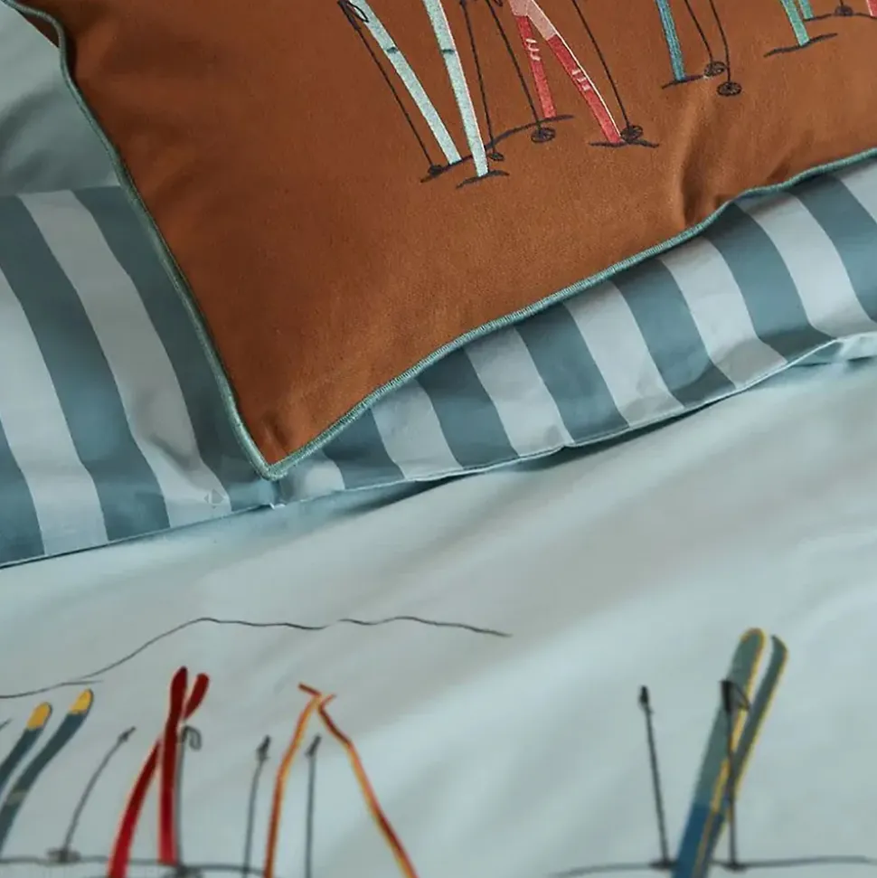 Housse de couette brodée 240x220 cm en percale de coton PASSE MONTAGNE bleu givré