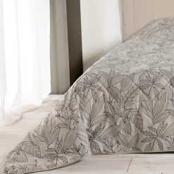 Jeté de lit aux feuilles stylisées (240x260 cm - Beige)