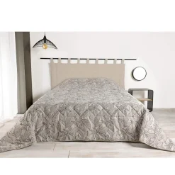 Jeté de lit aux feuilles stylisées (240x260 cm - Beige)
