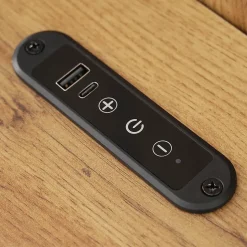 Lit adulte 180x200 cm en bois + MDF - avec table de chevet suspendue - LED + prises chargement - Naturel (sans matelas)