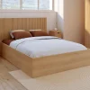 Lit coffre double JULIETTE avec tête de lit et sommier 140 x 190 cm effet lattes et bois