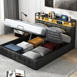 Lit coffre rembourré 140x200cm en tissu de pu - avec LED et port de charge - avec sommier à lattes - Noir