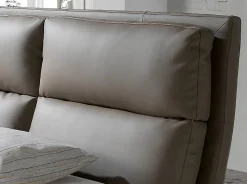 Lit double en similicuir vison avec tête de lit moderne et pieds en acier inoxydable