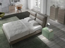 Lit double en similicuir vison avec tête de lit moderne et pieds en acier inoxydable