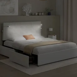 Lit double MAEL 140 x 190 cm avec tête de lit capitonnée PVC blanc liseuses intégrées et sommier et 2 tiroirs sur roulettes