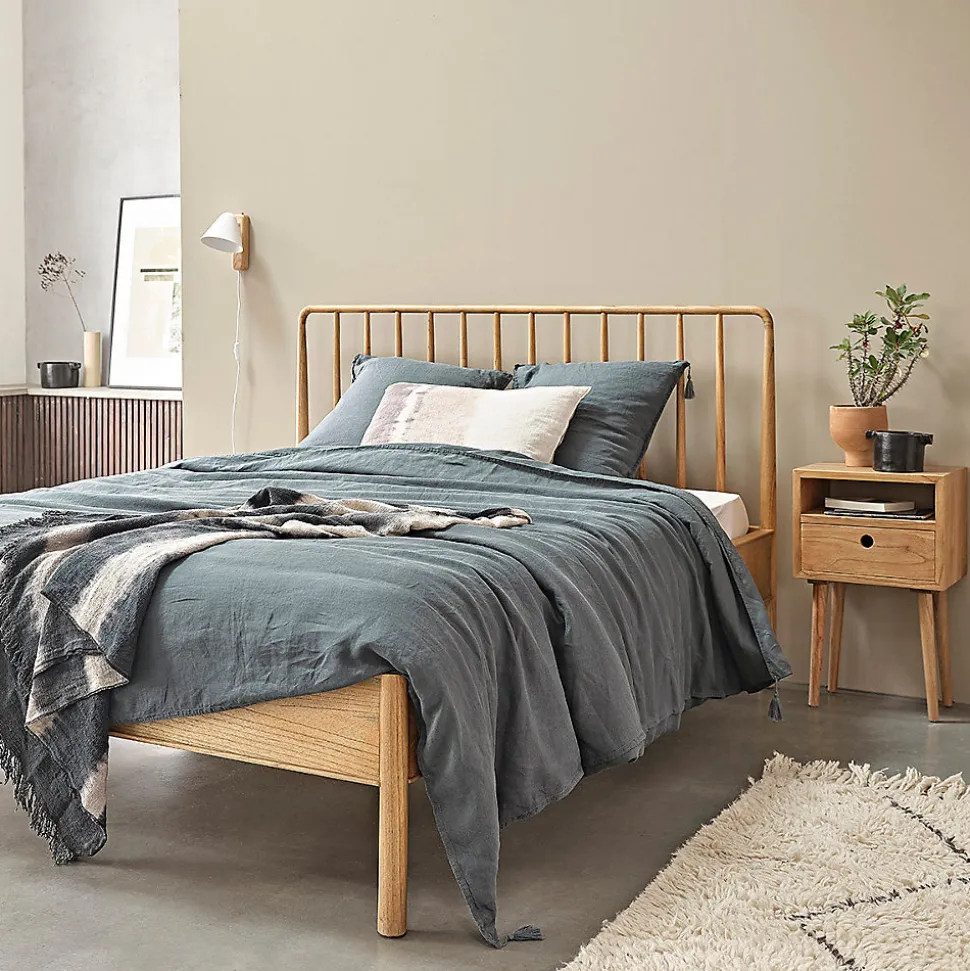 Lit en bois massif 160 cm avec sommier