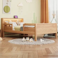 Lit enfant 90x200 cm simple avec USB/Type-C, LED et tête de lit rangement, pin massif et MDF naturel, sans matelas