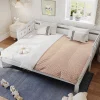 Lit extensible 90x190cm, lit de jour avec 2 places de couchage et cadre roulant, lit en forme de coeur, pin massif, blanc