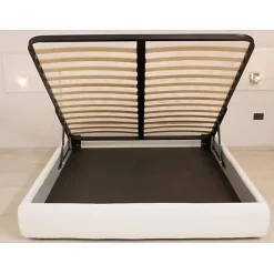 Lit Priya en simili cuir blanc avec sommier tapissé 160x200