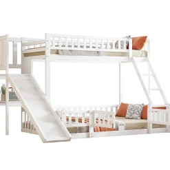Lit superposé 140x200 cm avec toboggan ludique et étagères intégrées, structure en pin et MDF blanc