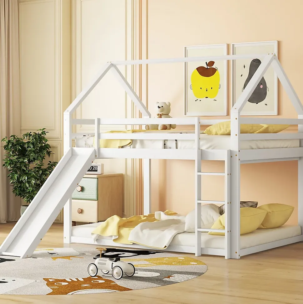 Lit superposé 140x200 cm avec toboggan et échelle, structure en pin massif et MDF, style maison ludique