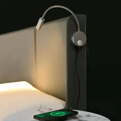 Lit 140x200 cm avec coffre lumiere de lecture ports USB cadre PU avec sommier sans matelas