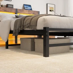 Lit 140x200 cm avec rangement sous le lit et éclairage LED RGB, cadre métal et surface boisée noir brun