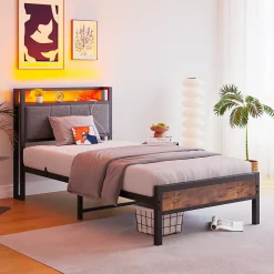 Lit 90x200 cm avec tête de lit haute et LED multicolore, station de charge USB intégrée et cadre métal