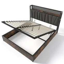 Lit 160x200 cm avec tête de lit LED contrôlable par application, prises USB et coffre, cadre métal gris