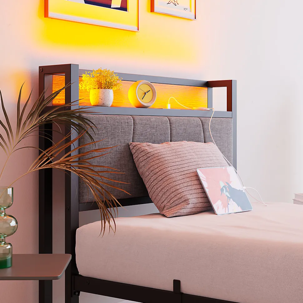 Lit 90x200 cm avec tête haute rembourrée, LED intégrées et station de charge USB, cadre métal noir