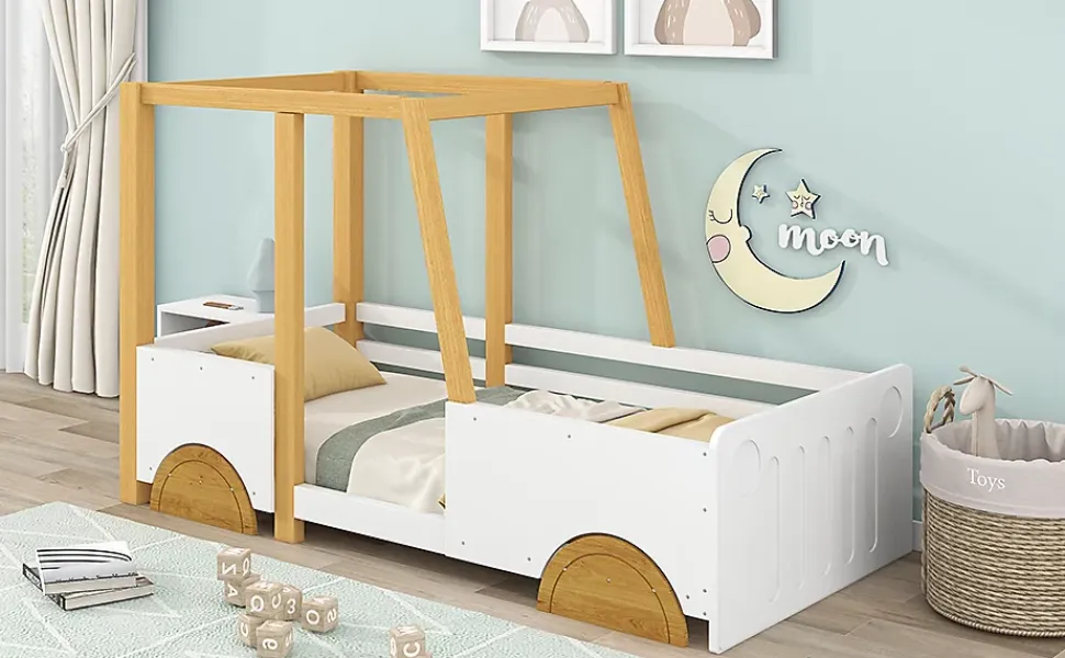 Lit 90x200 cm en forme de voiture avec cadre en pin massif et barrières de protection, blanc/naturel