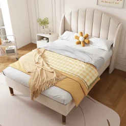 Lit 90x200 cm en velours beige avec tête de lit matelassée et sommier à lattes bois, design contemporain