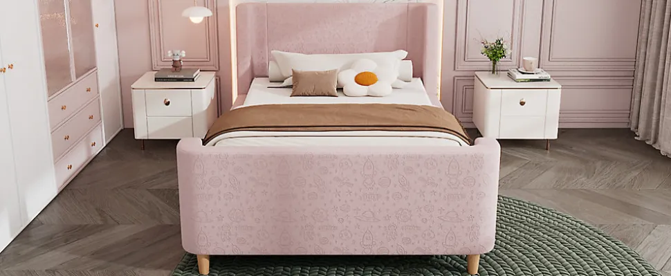 Lit 90x200 cm tapissé velours avec tête de lit style luge, motifs spatiaux enfantins, coloris rose