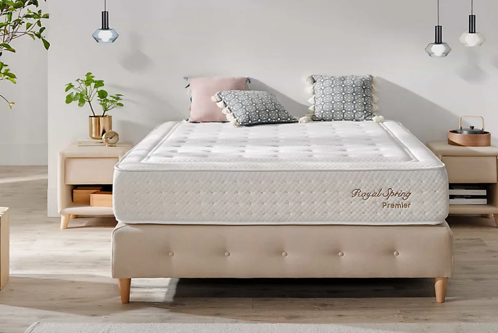 Matelas Royal Spring Premier en Latex HR 30, 140x200cm - Moonia
