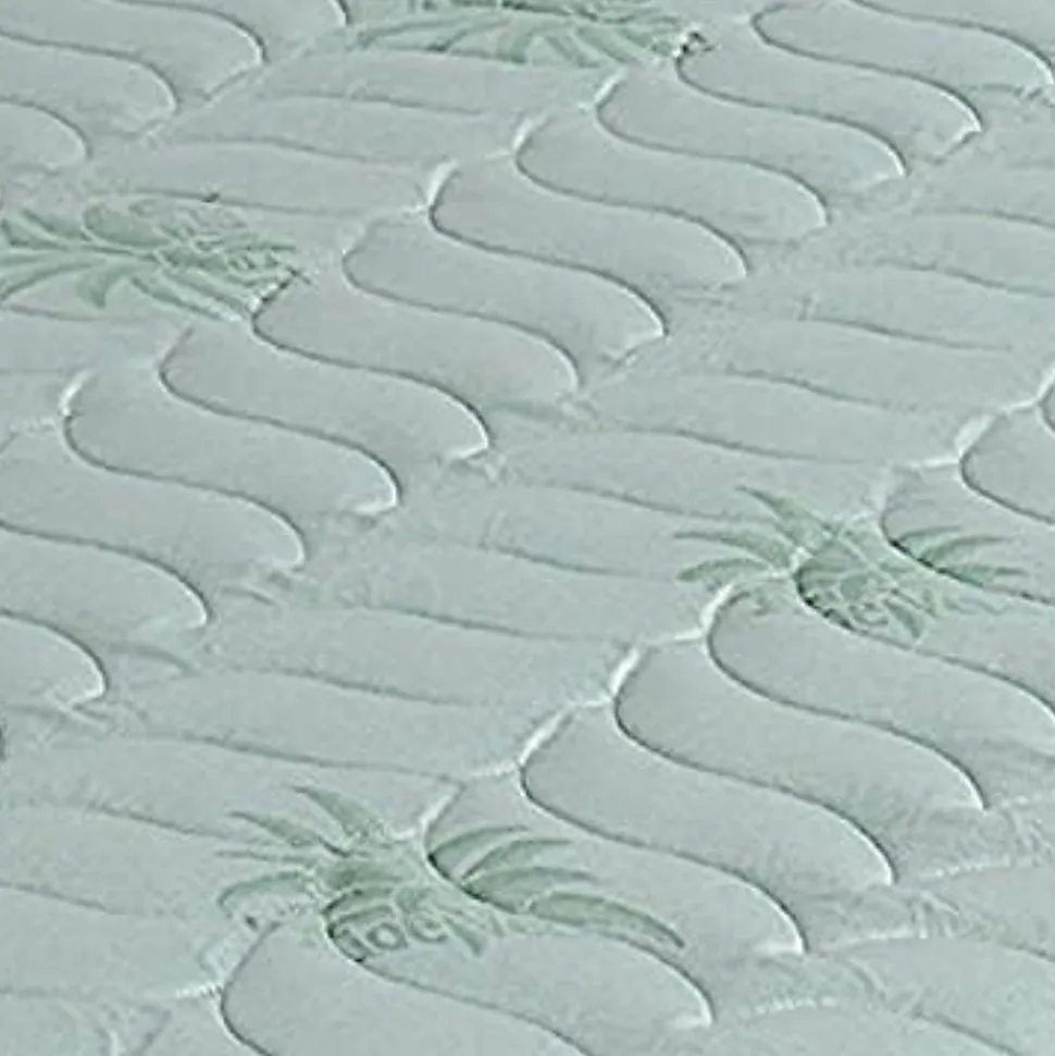 Matelas 160x200 Mousse rembourrage 100 % polesther - face : 32% laine, 58% polyester, 5% nylon, 5% fibre scriliche 350 gr/m2 - Hau