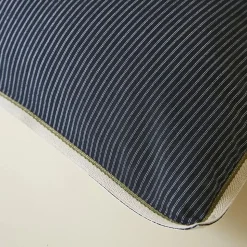 Parure de lit 3 pièces : housse 200x200 cm et taie 65x65 cm coton BRIXTON à rayures noires